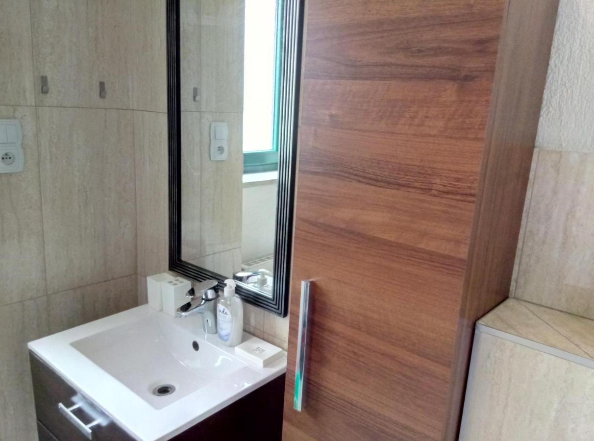 Apartamenty Krzywe Okna Zelená Hora Exteriér fotografie