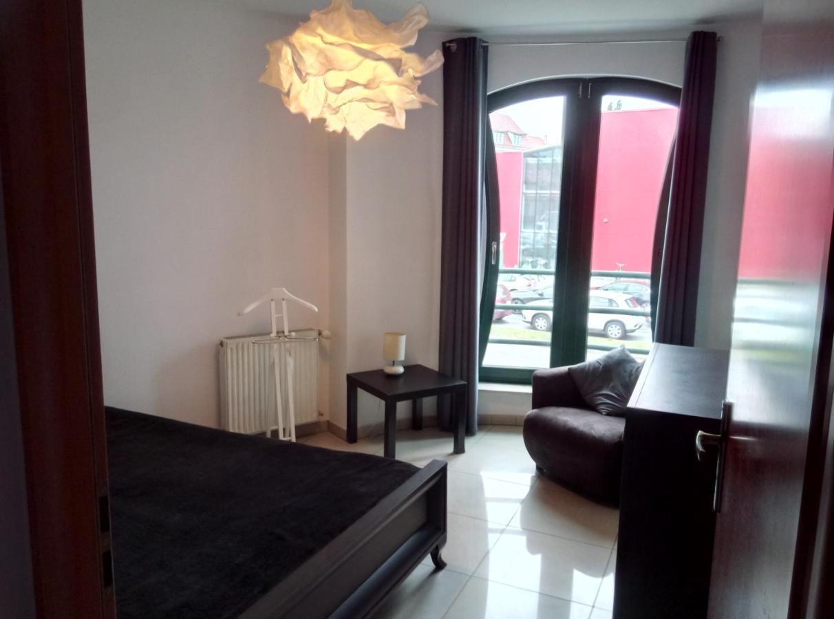 Apartamenty Krzywe Okna Zelená Hora Exteriér fotografie