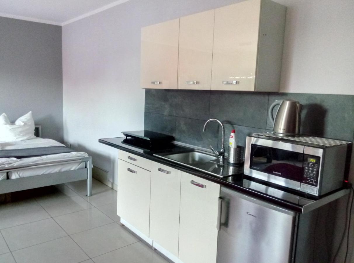 Apartamenty Krzywe Okna Zelená Hora Exteriér fotografie