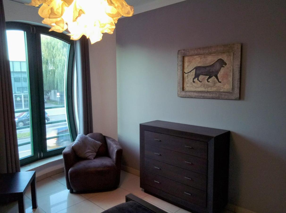 Apartamenty Krzywe Okna Zelená Hora Exteriér fotografie
